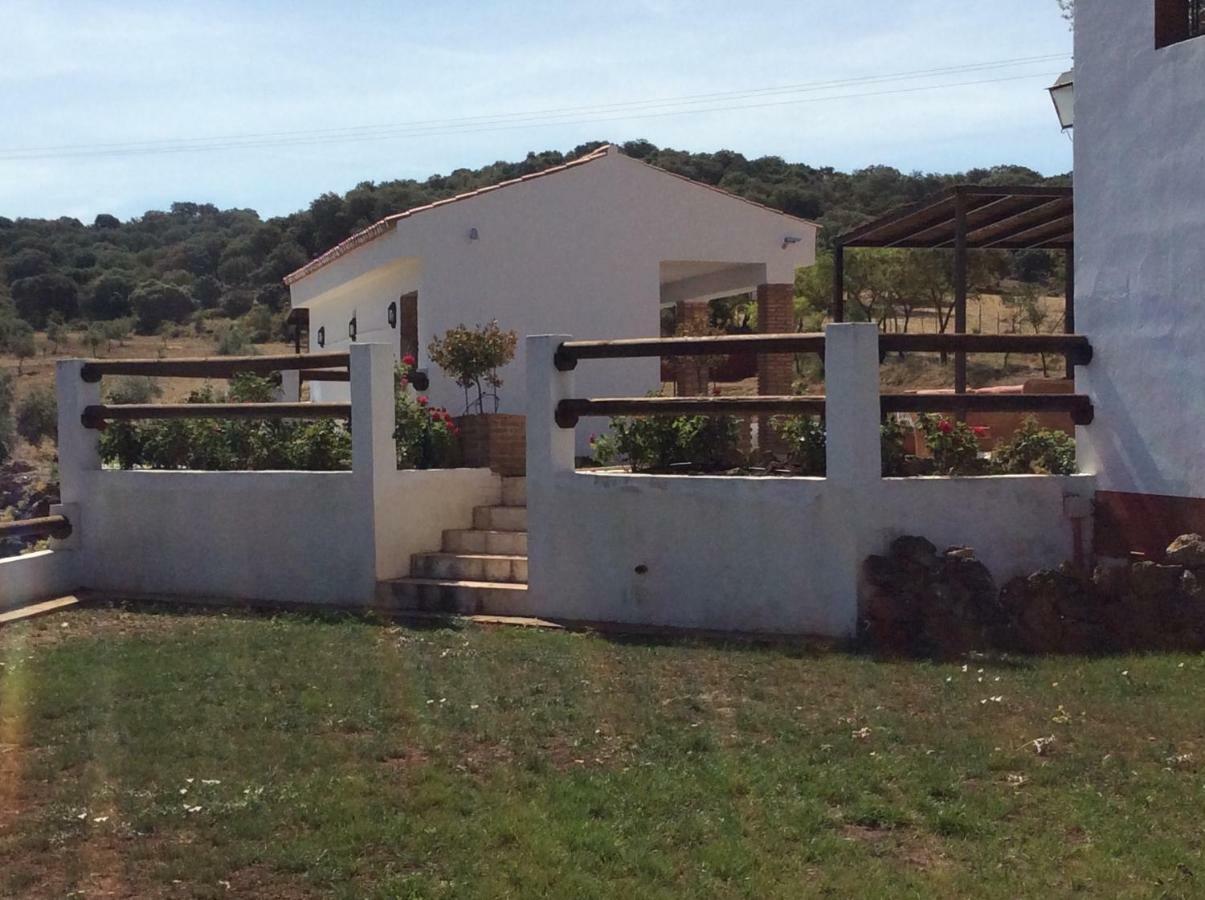 Santa Marta casa rural con pista de padel Hostal Archidona Exterior foto